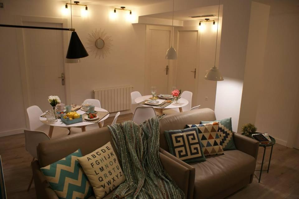 Apartamentos La Estacion M&S Албасете Екстериор снимка